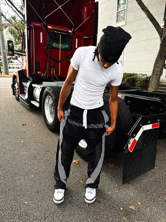 Black Deluxe Sweats